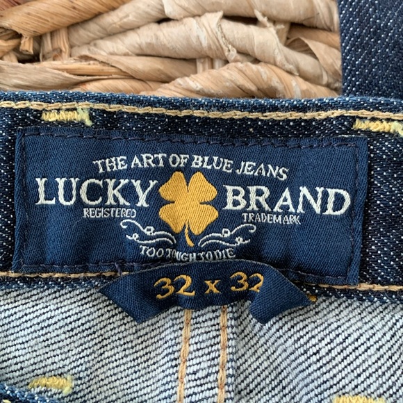 Lucky Brand 221 Button Fly Slim Straight Jean - Picture 12 of 14